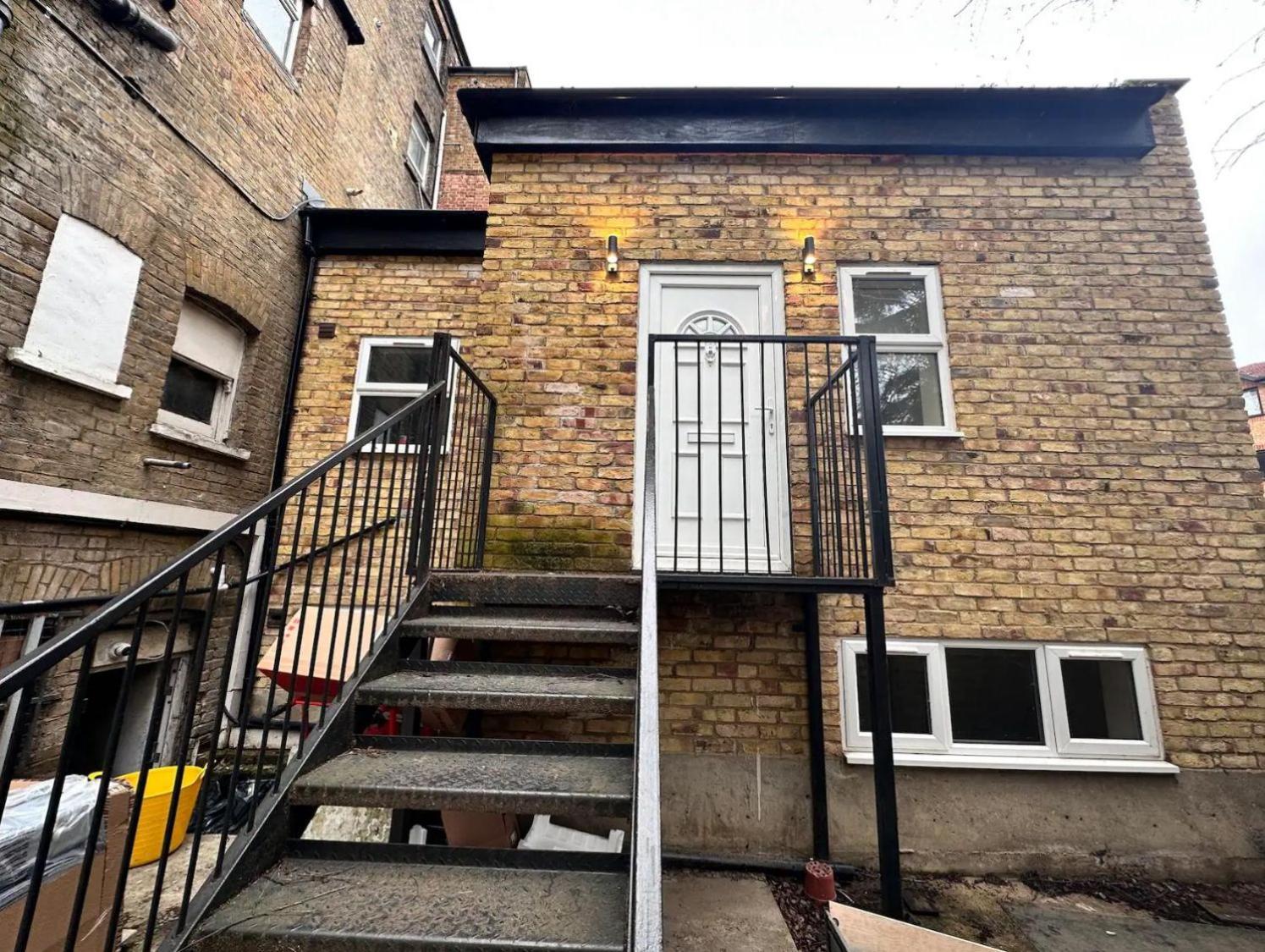 Modern, 10 Minutes To Bridge, Free Parking Apartament *